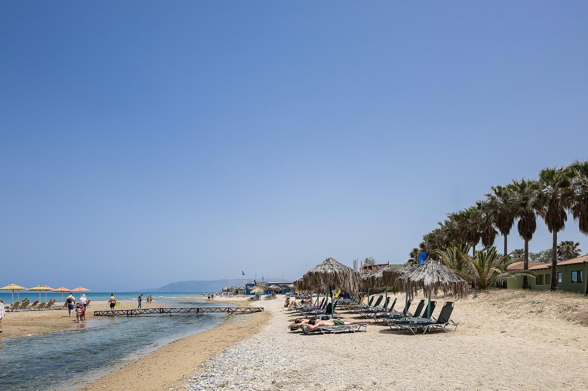La Palma Beachfront Suites 耶奥伊乌波利斯 外观 照片