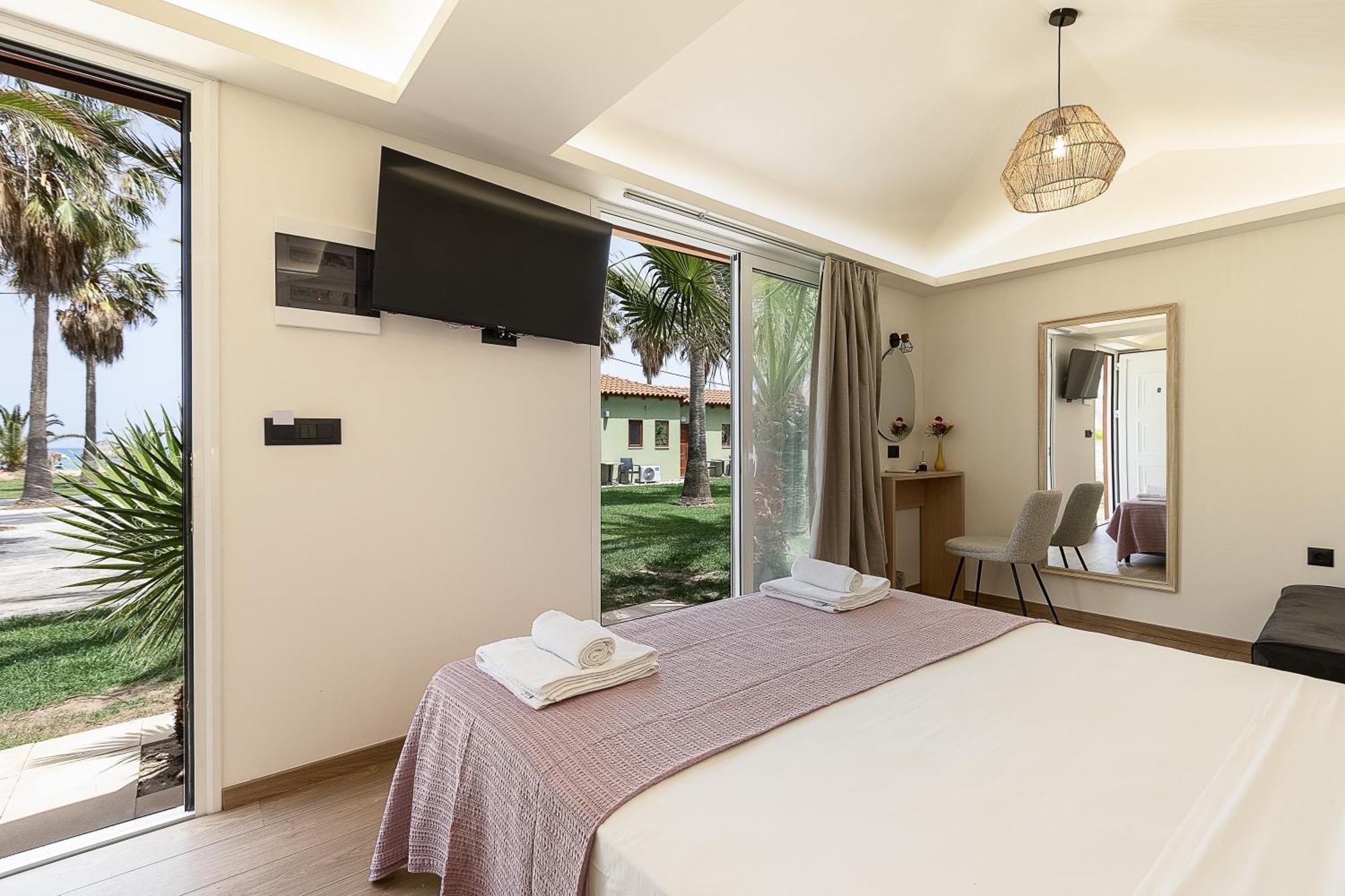 La Palma Beachfront Suites 耶奥伊乌波利斯 外观 照片