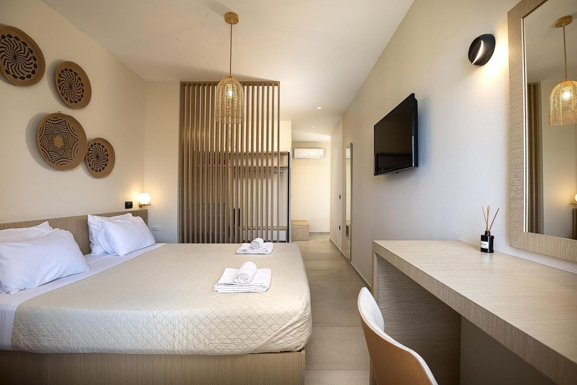 La Palma Beachfront Suites 耶奥伊乌波利斯 外观 照片